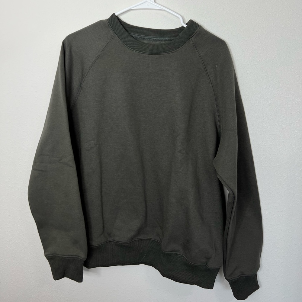 Cozy Dark Gray Sweatshirt